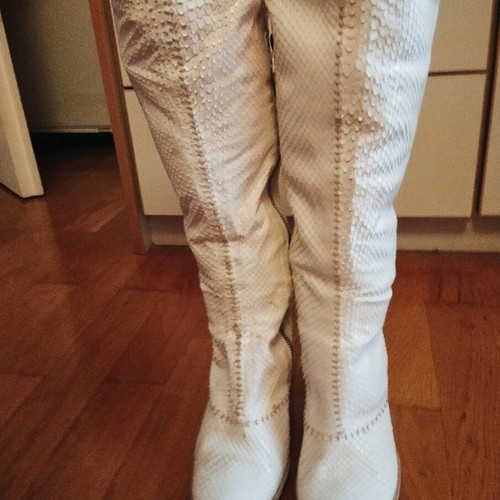 Rocco P. leather boots like new, size 37, white