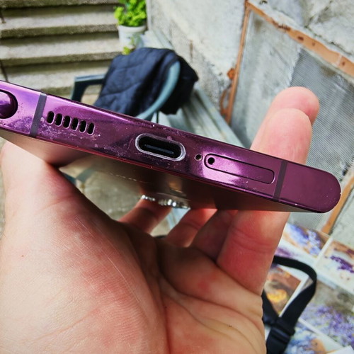Samsung S22 Ultra phone like new, purple, 128GB, 20+ MP camera