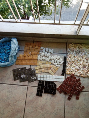 Mosaic tiles like new, assorted for crafts