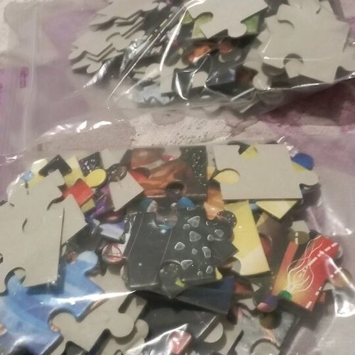 Puzzle Journey to the Solar System like new, 2 puzzles of 70 pieces