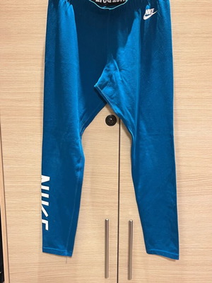 Nike leggings size L used