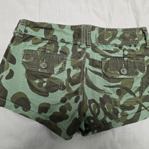Girls' summer shorts bundle like new, 3 pieces, colorful