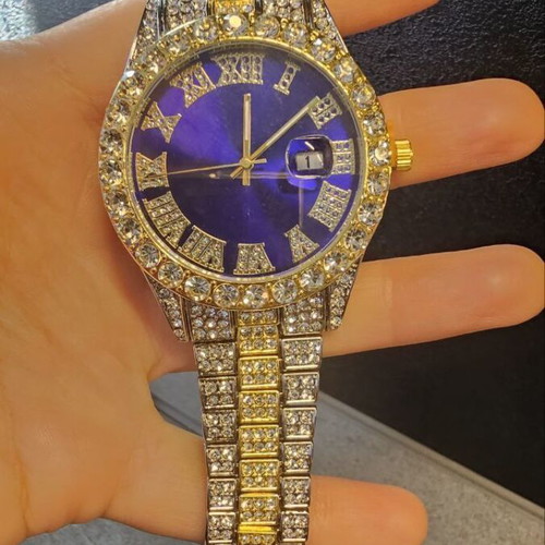 Wristwatch new, beautiful, unisex