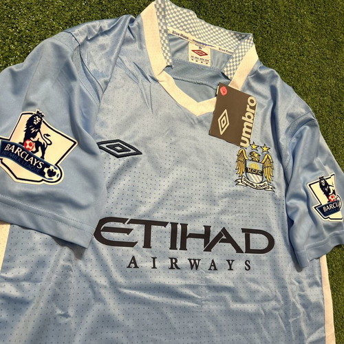 Manchester City Home Kit 2011/12 Aguero new with tags