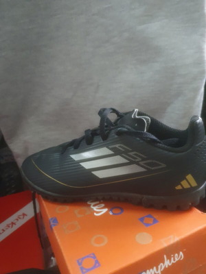 Adidas F50 football shoes size 32, black and gold