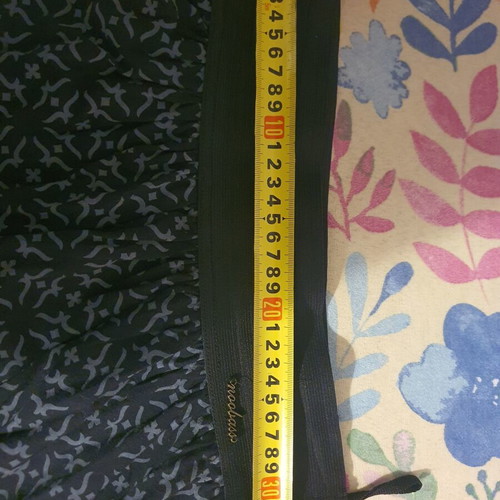 Noobass skirt like new, black with grey pattern, wide elastic waist