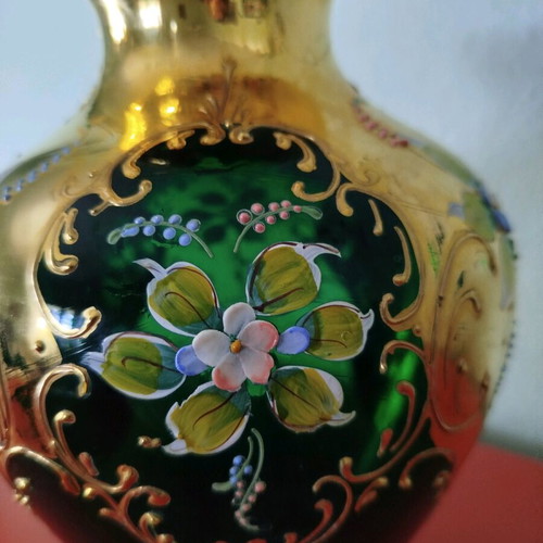 Murano vase emerald green with 24k gold leaf overlay like new