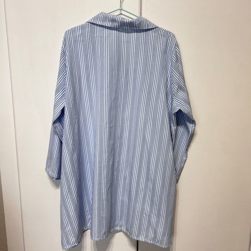 Women's striped short-sleeve shirt like new, white and blue, size XXXL