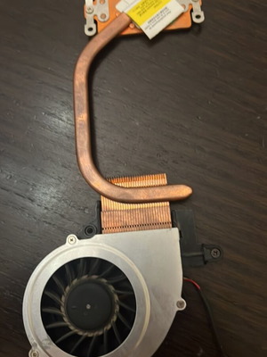 Laptop cooling system used for Clevo M660 M661 M665