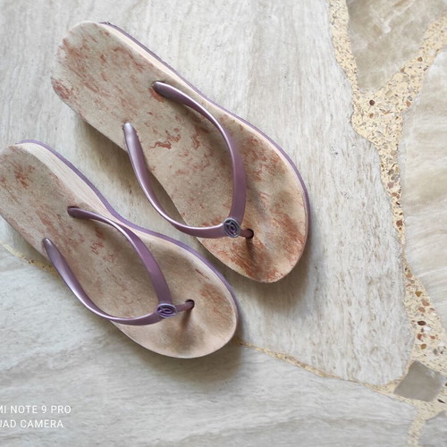 Migato platform flip flops like new, size 38, beige and purple