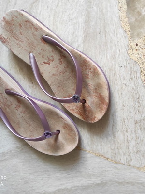 Migato platform flip flops like new, size 38, beige and purple
