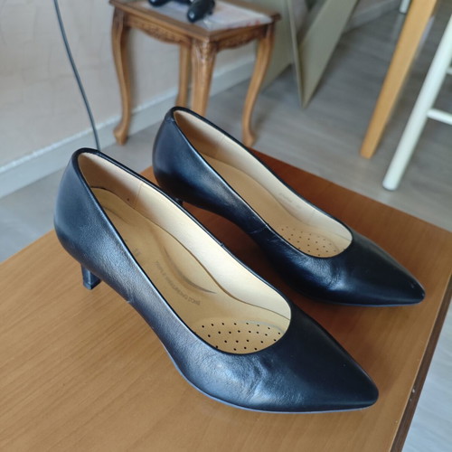 Geox leather pumps like new, black, size 35