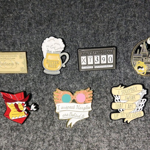 Harry Potter metal pins new, set of 7 pieces
