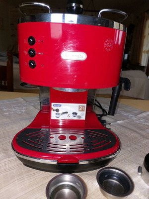 Μηχανή Delonghi Espresso Cappuccino Eco 311.W κόκκινη σαν καινούργιο