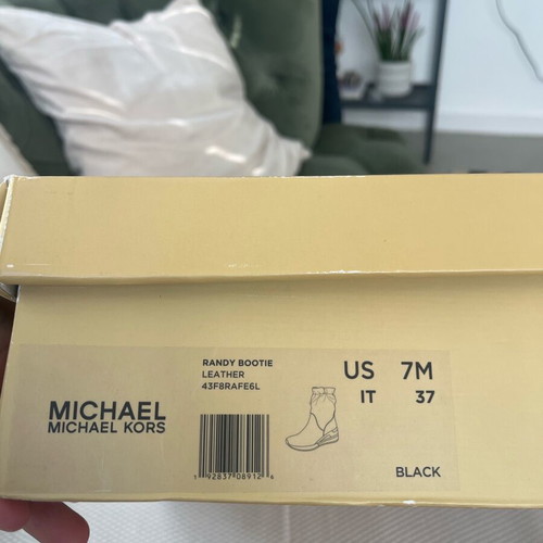 Michael Kors Randy Bootie boots size 37 like new, black leather