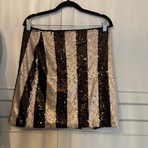 Mini skirt with sequins Collectiva Noir like new, black and silver, size M
