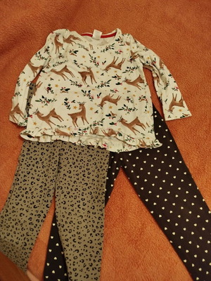 Set of 2 leggings and 1 blouse used for 4-5 years old