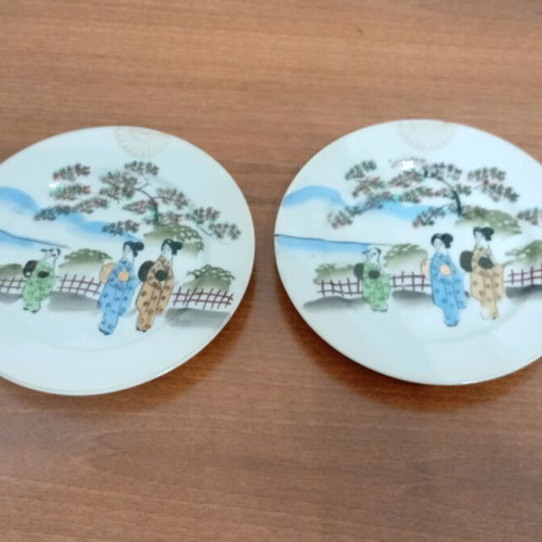 Japanese plates used, set of 2, 16 cm