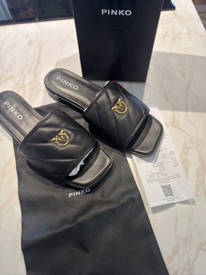 Pinko sandals with dust bag and box, black, size 40