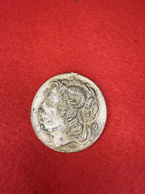 Μετάλλιο vintage με τον Μέγα Αλέξανδρο μεταχειρισμένο