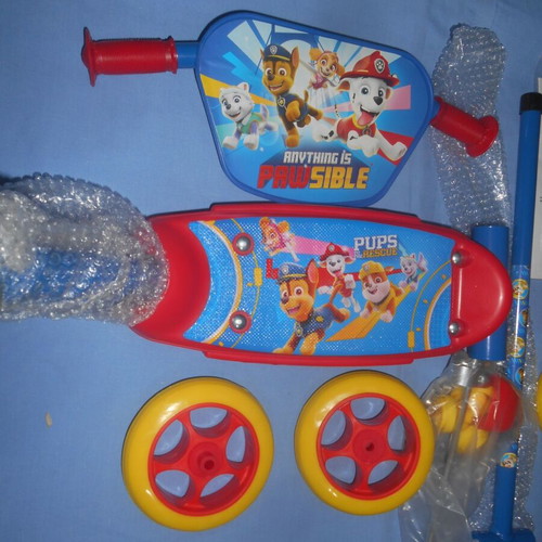 Paw Patrol Scooter new with anti-slip surface and 3 wheels