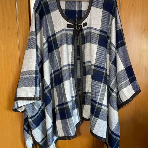 Poncho H&M striped used, one size with long sleeve