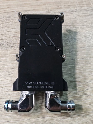 EK Water Blocks VGA Supreme HF Bridge Edition GPU waterblock used