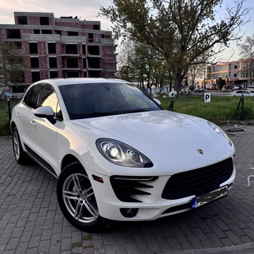 Porsche Macan S 2016 like new, petrol, 300000 km, white SUV