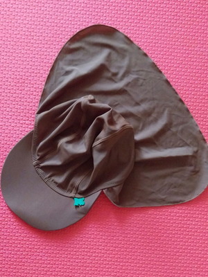 Sea hat like new, baby-child brown latte color
