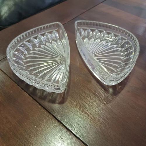 Set of 2 containers for dry nuts like new