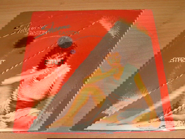 Sheena Easton – Strut (45άρι)
