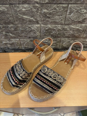 Women's open espadrilles like new, size 40
