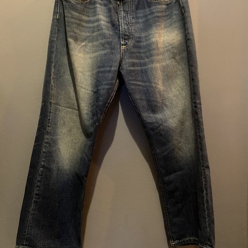 Please women's denim jeans Medium blue made in Italy like new