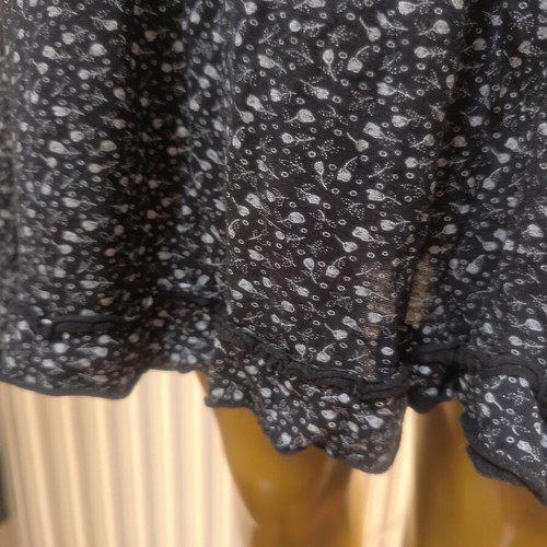Women's skirt XL used, black with white micro pattern