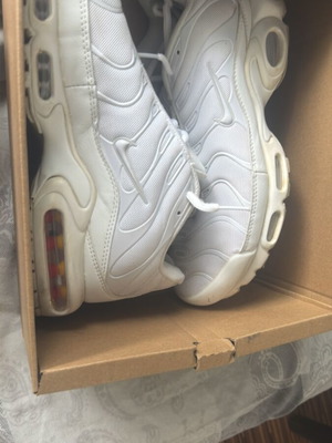 Nike Air Max TN Plus sneakers used, size 43, white