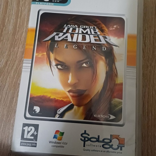 Lara Croft Tomb Raider PC DVD ROM like new