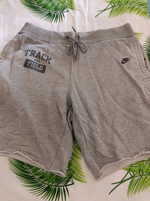 Nike bermuda shorts used, size M