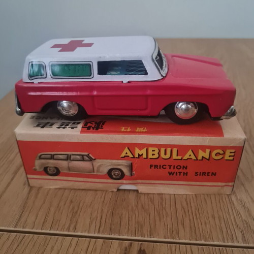 MF732 Tin Ambulance with Box 1972 like new