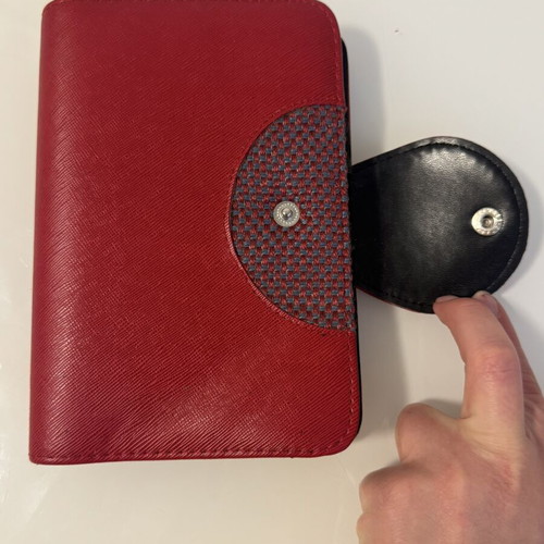Organizer agenda red with card slots like new