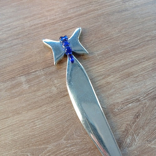 Butterfly paper cutter used