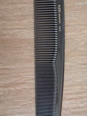 Professional comb Klein Graphite new