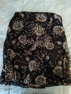 Winter skirt below the knee with nice design like new