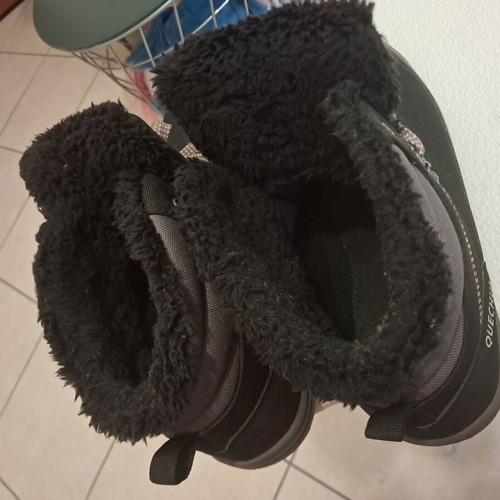 Quechua waterproof hiking shoes for snow, sizes 40-41