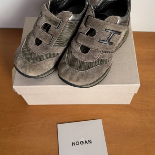 Hogan children's sneakers size 24, like new