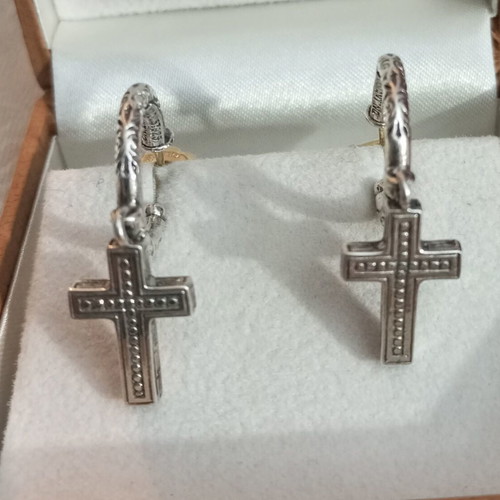 Asimohrysa Earrings 750 925 by Konstantino like new, gold post 3.5cm