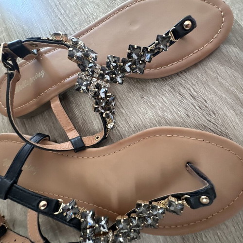 Sandals low with rhinestones like new, size 38