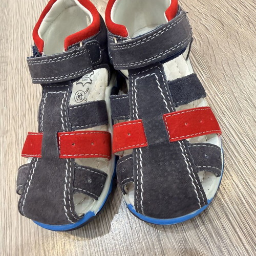 Happy Bee children's leather sandals size 26 new, multicolor