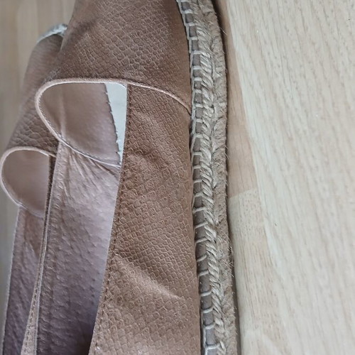 Cuplé women's beige espadrilles used, size 39, embossed design