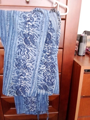 Women's set like new, blouse and pants