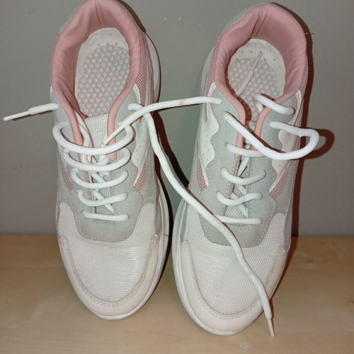 Marquiiz Women's Athletic Sneakers Size 39 Like New White Pink Gray Suede